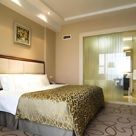Nanchang Galactic Peace International Hotel Extérieur photo