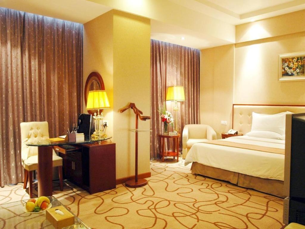 Nanchang Galactic Peace International Hotel Extérieur photo
